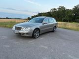 Mercedes-Benz Mercedes E 320 T CDI 4matic Avantgarde Bus... - Mercedes-Benz E 320 aus 2007: Cdi