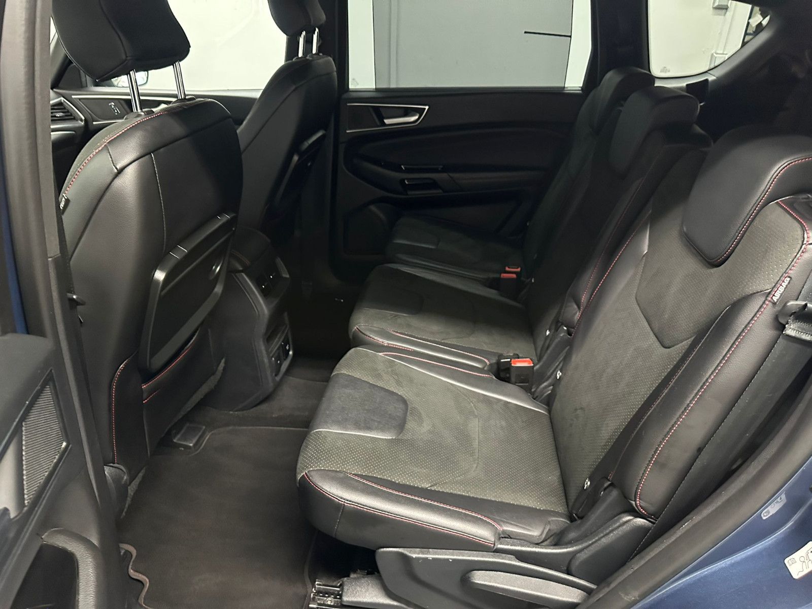 Fahrzeugabbildung Ford S-Max 2.0 EcoBst. ST-Line 7-Sitzer*AHK*SDH*PANO*