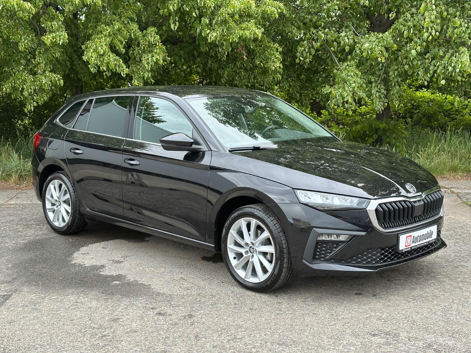 Skoda 1.0TSi DSG TOP & Selection KAMERA+PDC V/H LM17"
