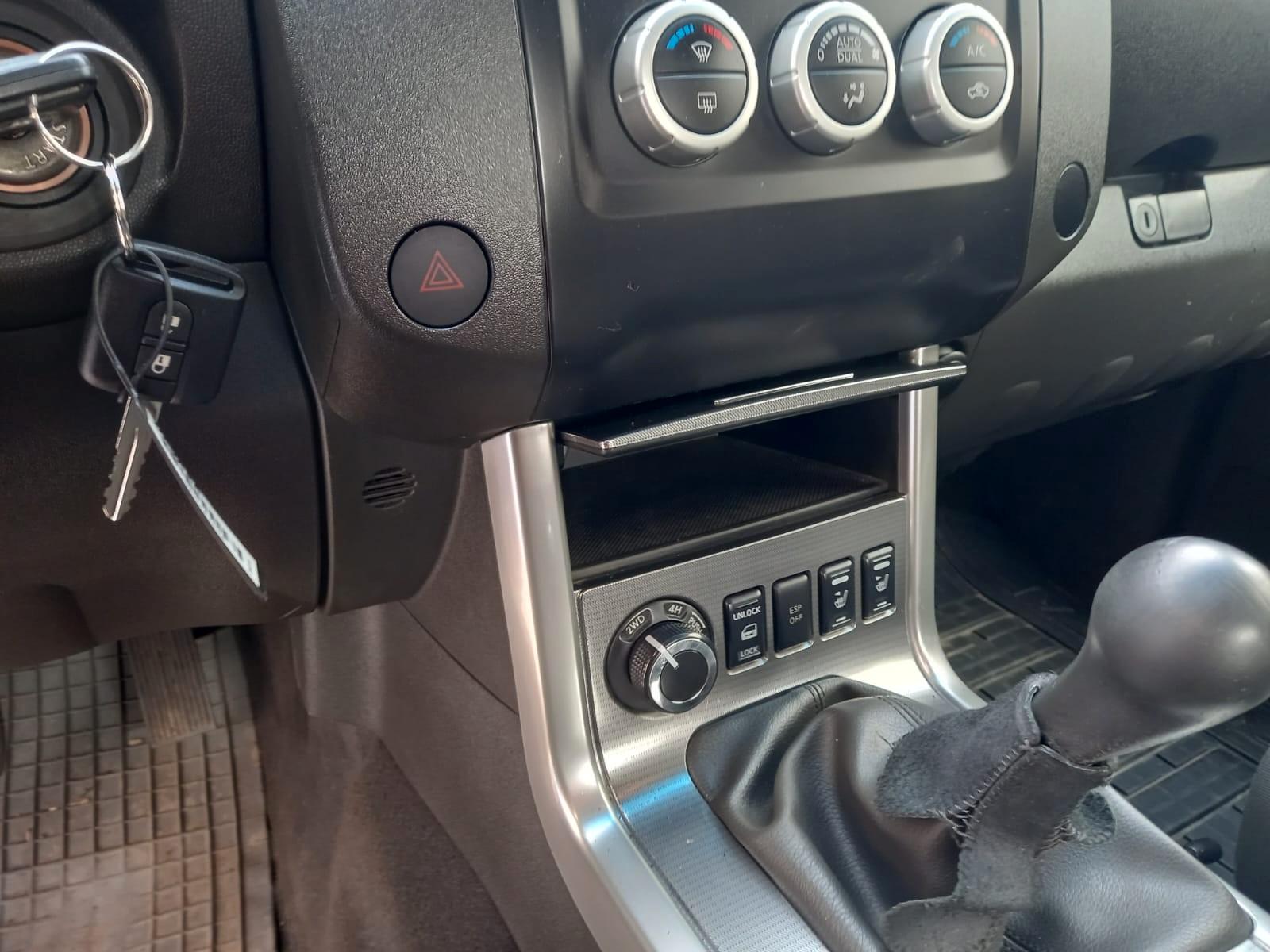 NISSAN NAVARA 92000 TKM | 190 ch | 4X4 | BVM - CLIM - TUV