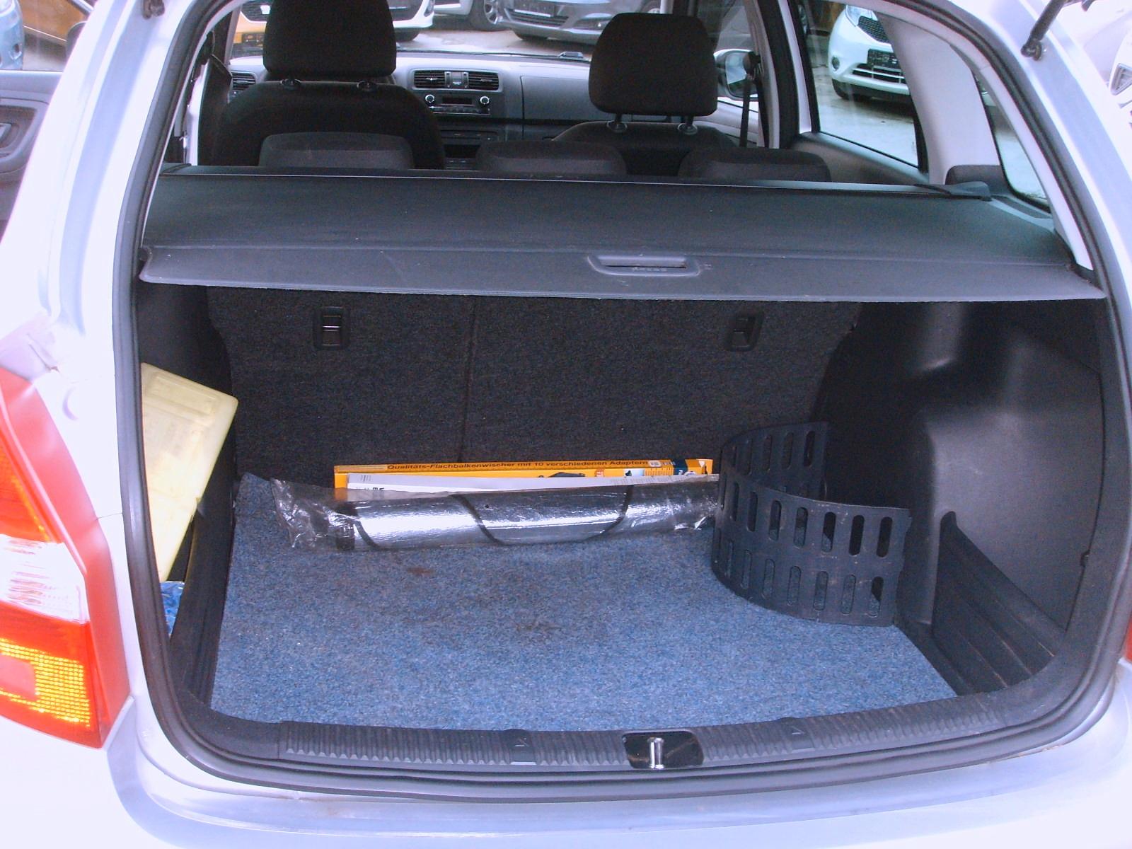 Skoda Fabia 2011 — photo 12