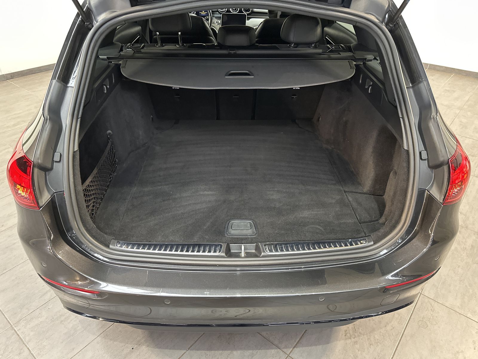 Fahrzeugabbildung Mercedes-Benz C 200d T Avantgarde NAV+LED+VCOCK+CARPLAY+1HD+PP