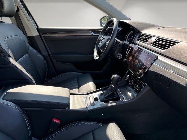 Fahrzeugabbildung SKODA Superb Combi 1.5TSI DSG Style MATRX-LED+CANTON+M