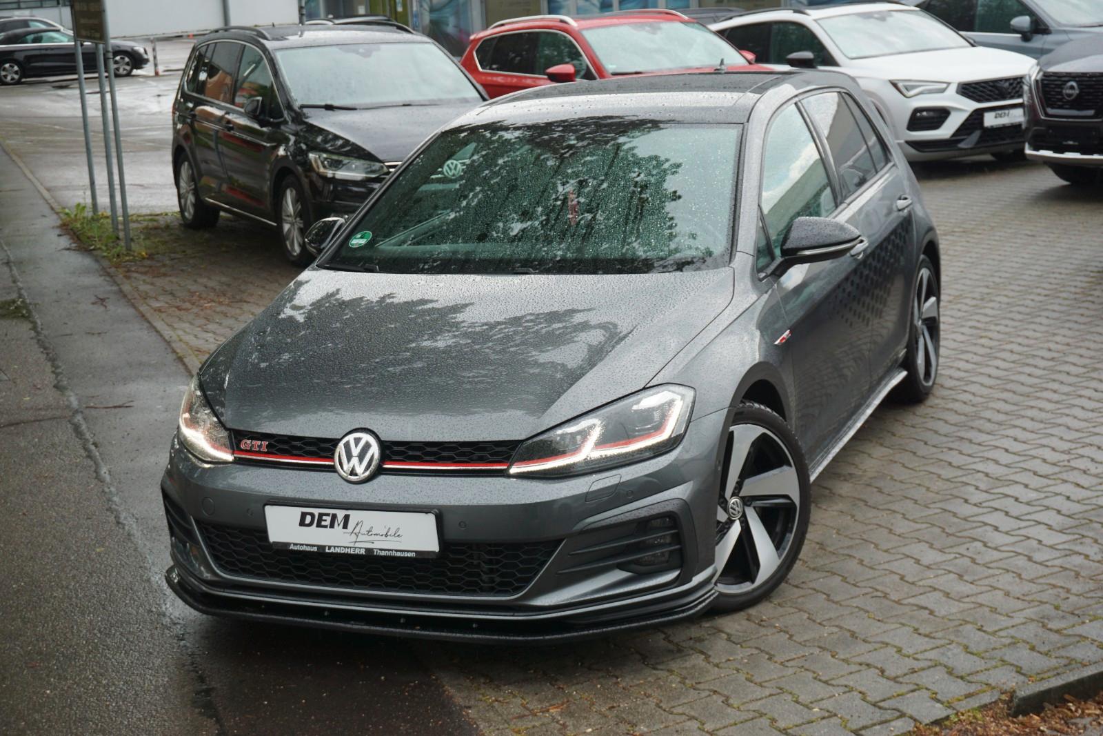 Volkswagen Golf VII Lim. GTI Performance / Pano. / Alcantar