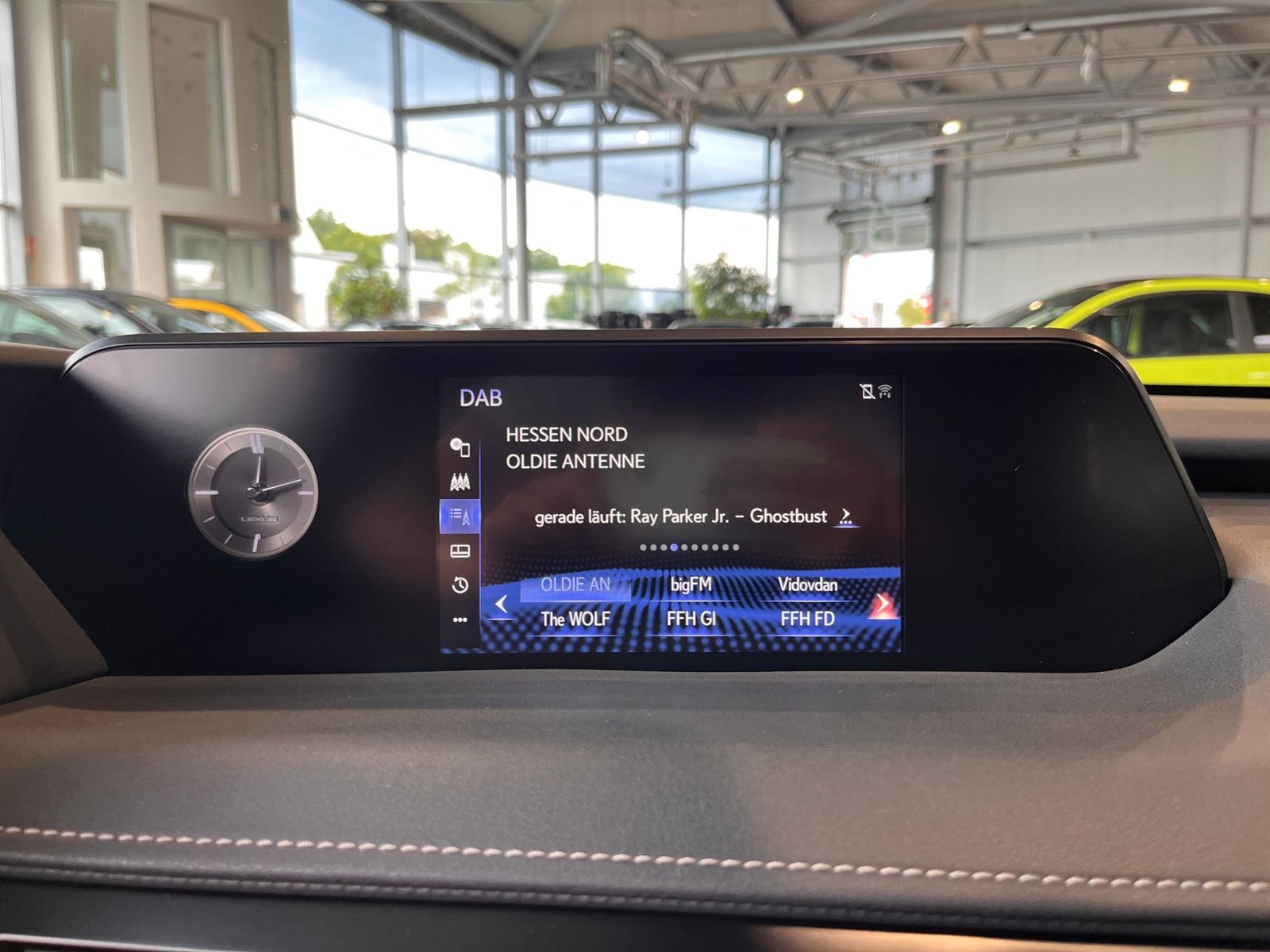 Fahrzeugabbildung Lexus UX 250 h Style Edition RFK Full Link LED AHK