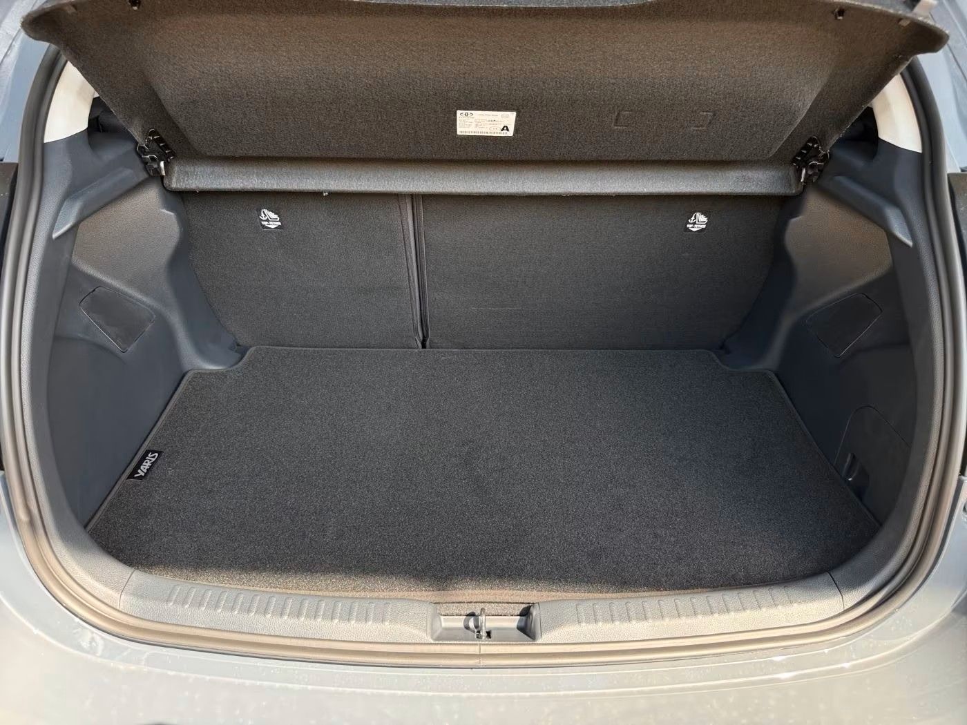 Fahrzeugabbildung Toyota Yaris Teamplayer 1.5-l-Hybrid Technikpaket