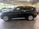 BMW X1 sDrive20i A 18''Leder LED Navi HUD RFK PDC SH - BMW X1: 20i