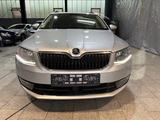 Skoda Octavia Combi Joy 1.6*NUR 90TKM*AUTOMATIK*NAVI* - Skoda Octavia: Joy