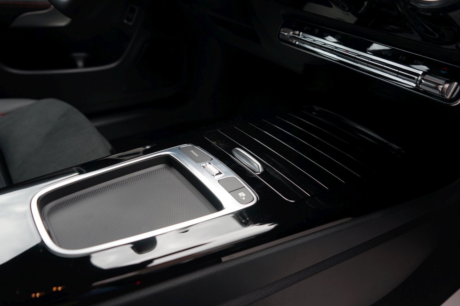 Fahrzeugabbildung Mercedes-Benz CLA 200 Klasse Shooting Brake*AMG Premium