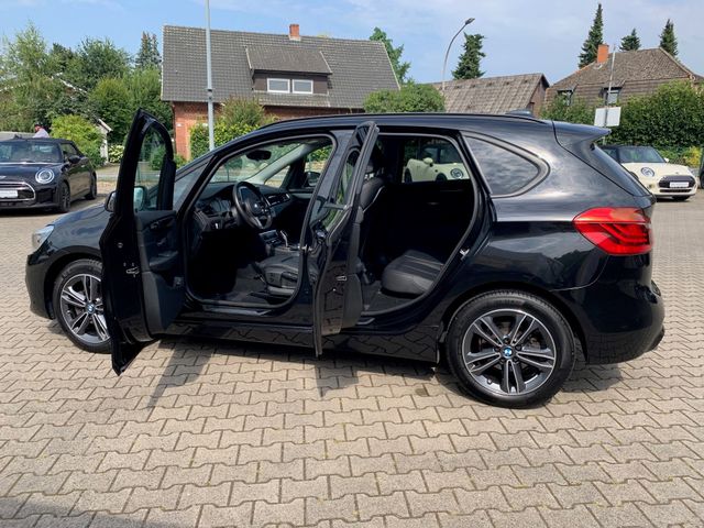 Fahrzeugabbildung BMW 218i Active Tourer Sport Line+LED+HiFi+Leder+DAB