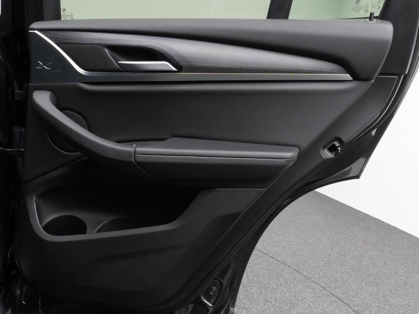 Fahrzeugabbildung BMW X3 xD30e Panorama Laser 360°HUD DAB HiFi Sport