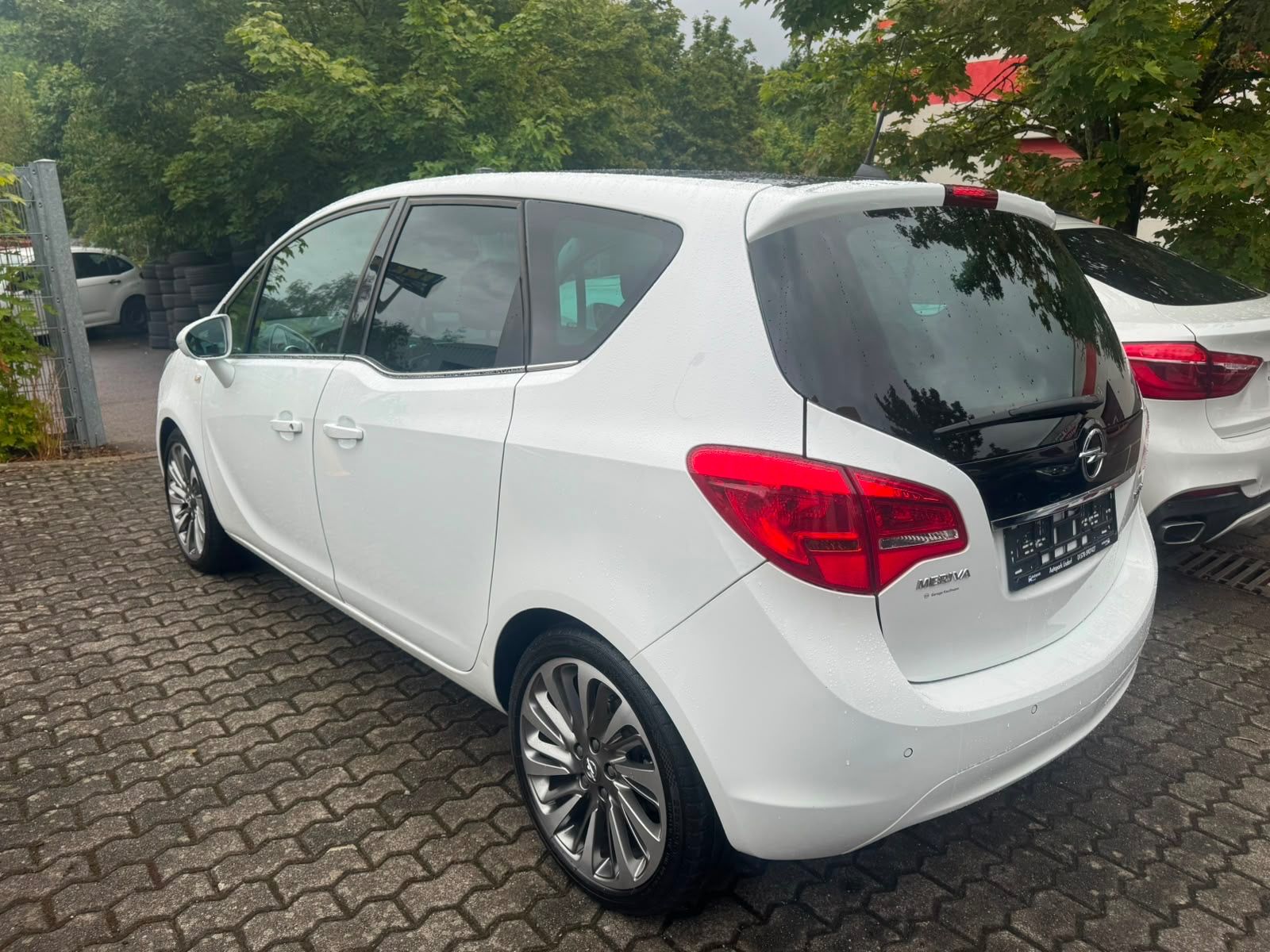Fahrzeugabbildung Opel Meriva B Innovation Panorama+Klima