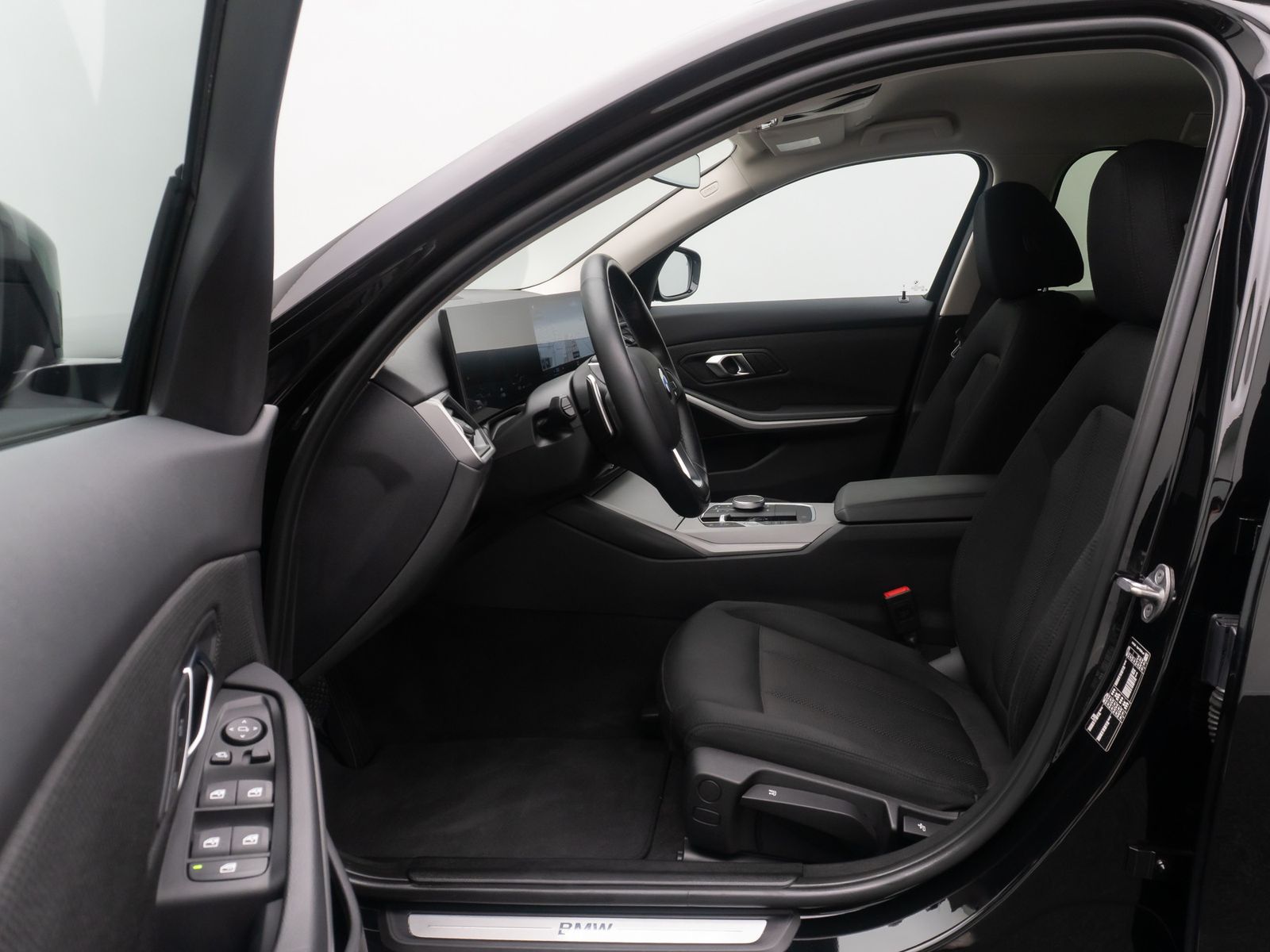 Fahrzeugabbildung BMW 320d ACC Kamera DAB HUD Sport Ad.LED Parkassist