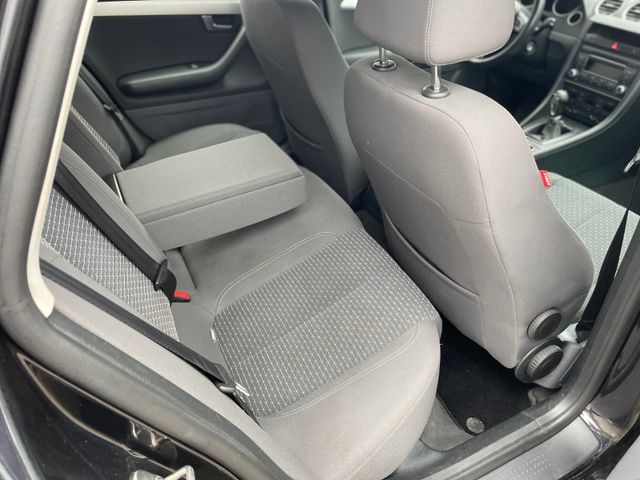 Fahrzeugabbildung Seat Exeo ST Style (Insp. neu/ab.AHK)