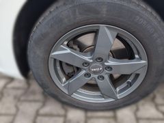 VW Touran 1.4 TSI DSG Highline Pano LED AHK Massage