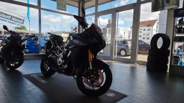 Suzuki GSX-S 1000GX HausAktiontion