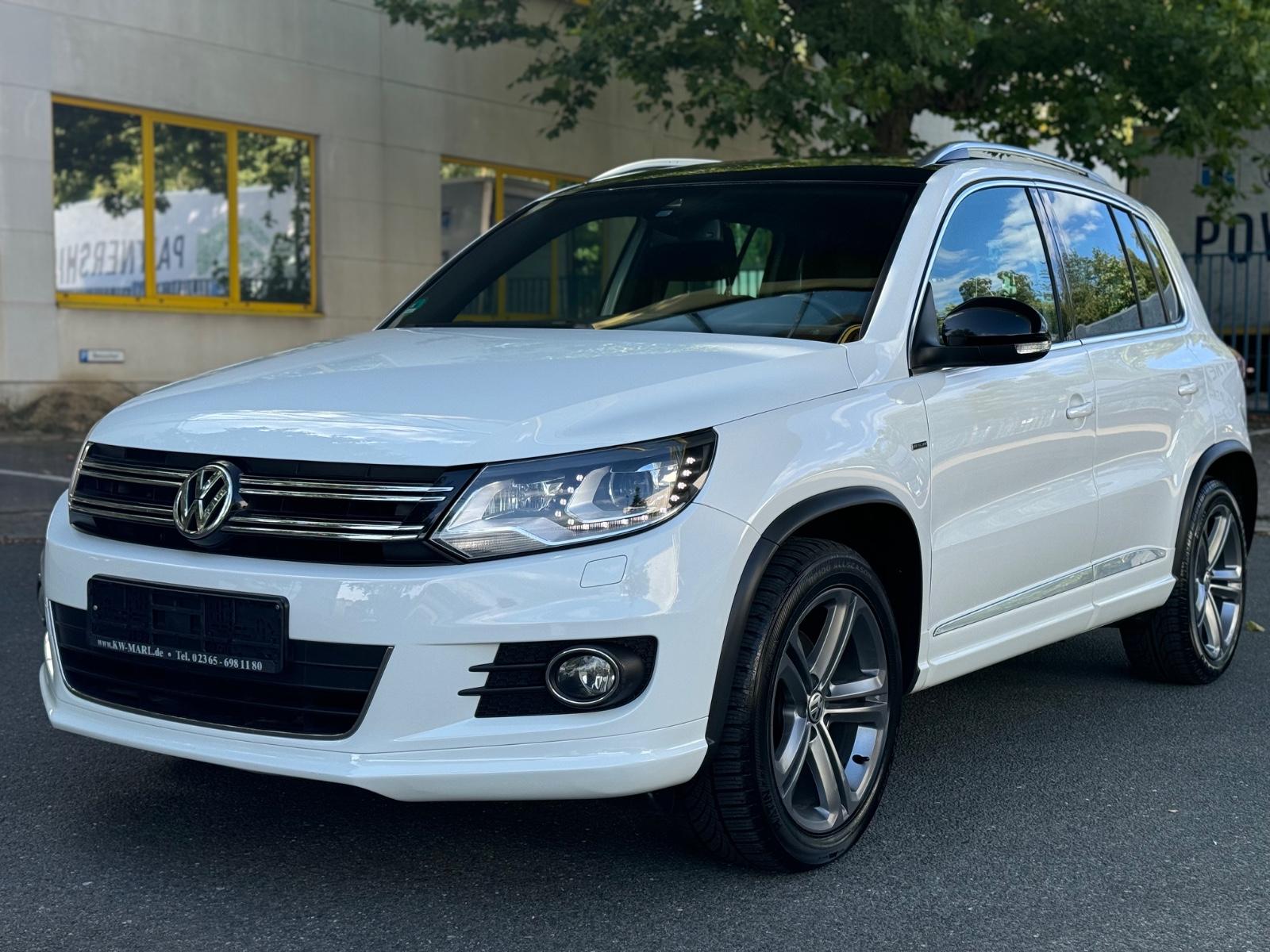 Volkswagen Tiguan R-LINE*PANO*NAVI*SHZ*PDC*AHK*SHZ
