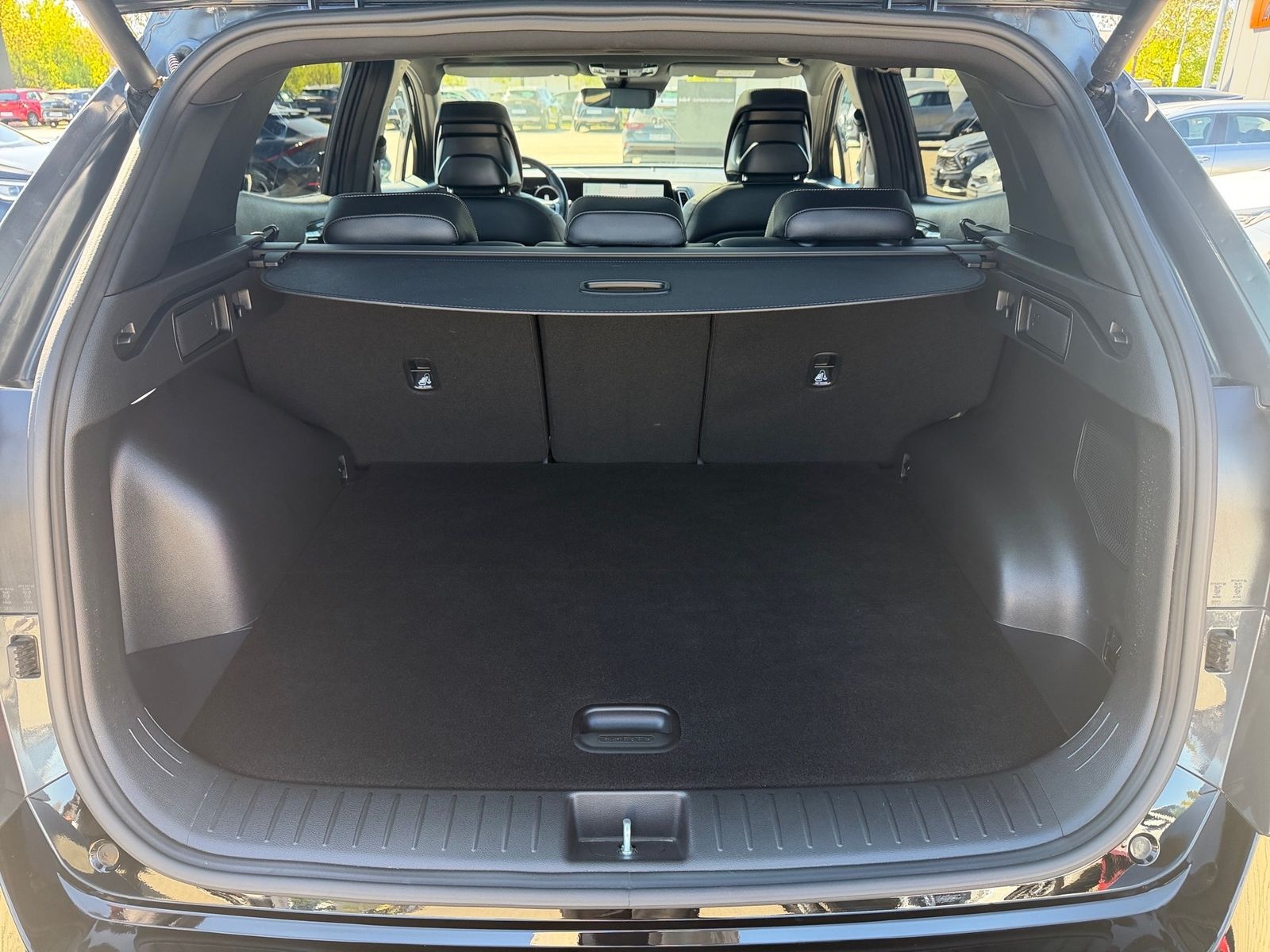 Fahrzeugabbildung Kia SPORTAGE 1.6T 180 AWD DCT GTL SD GD DR S