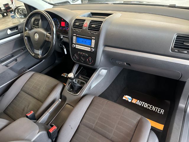Volkswagen Golf V Lim. Tour *KLIMA*SZHZ*TEMPOMAT*AHK*