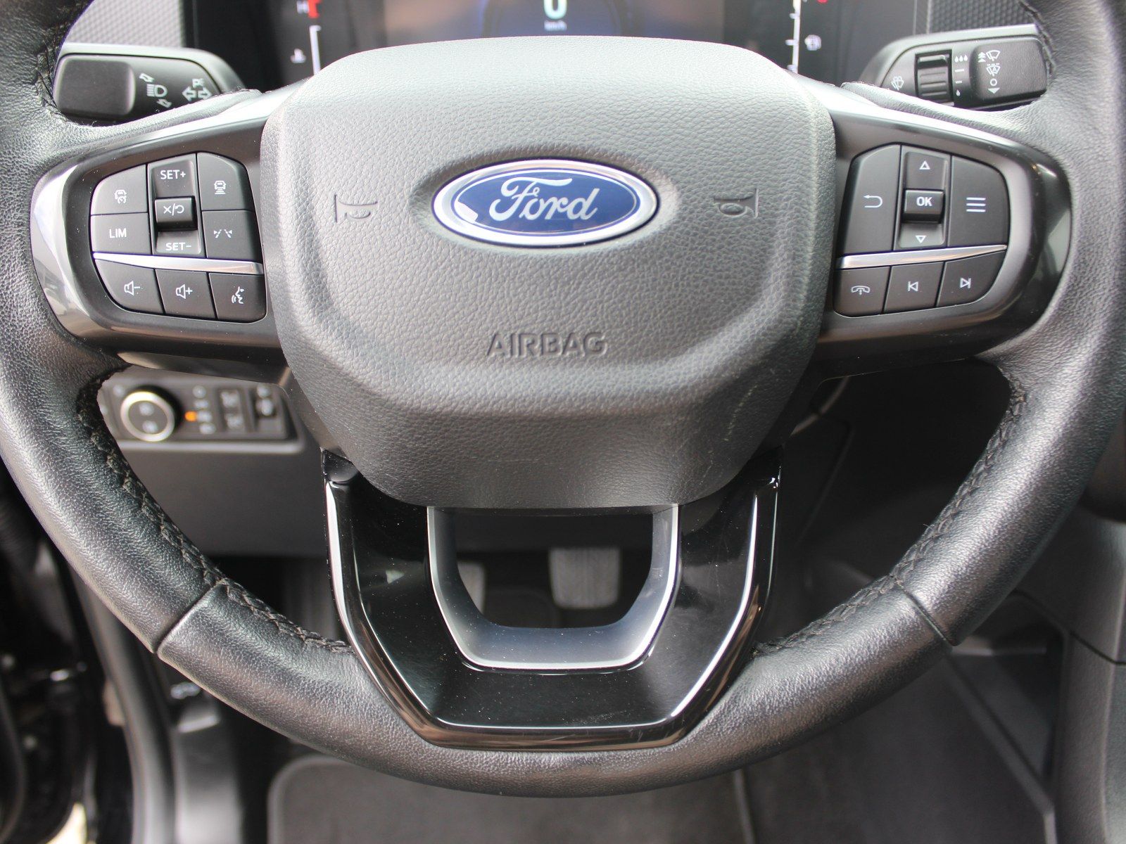 Fahrzeugabbildung Ford Ranger Limited 4x4 Doppelkabine 2,0 EcoBlue