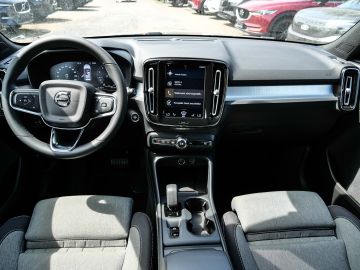 Volvo XC40 - 9