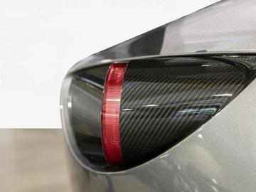2013 Aston Martin V12 VANTAGE 缩略图 18