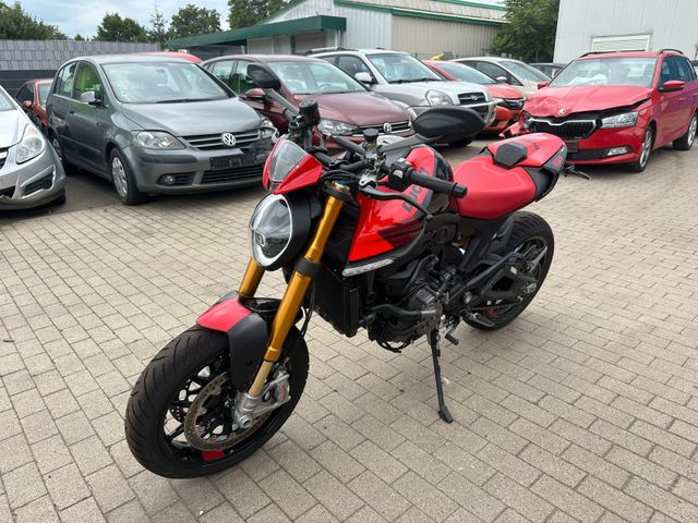 Ducati Monster