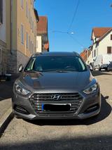 Hyundai i40 1.7 CRDi Premium | Vollausstattung  - Hyundai i40 Premium mit Diesel-Antrieb