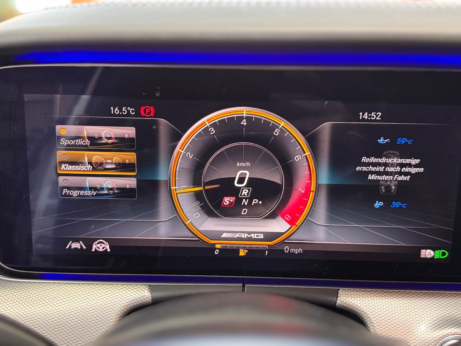 Fahrzeugabbildung Mercedes-Benz E 63 S AMG 4Matic+|AMG DRIVER|BURMESTER|TV|VOLL