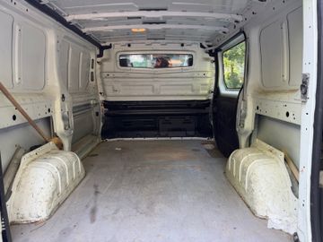 Renault Trafic - 10