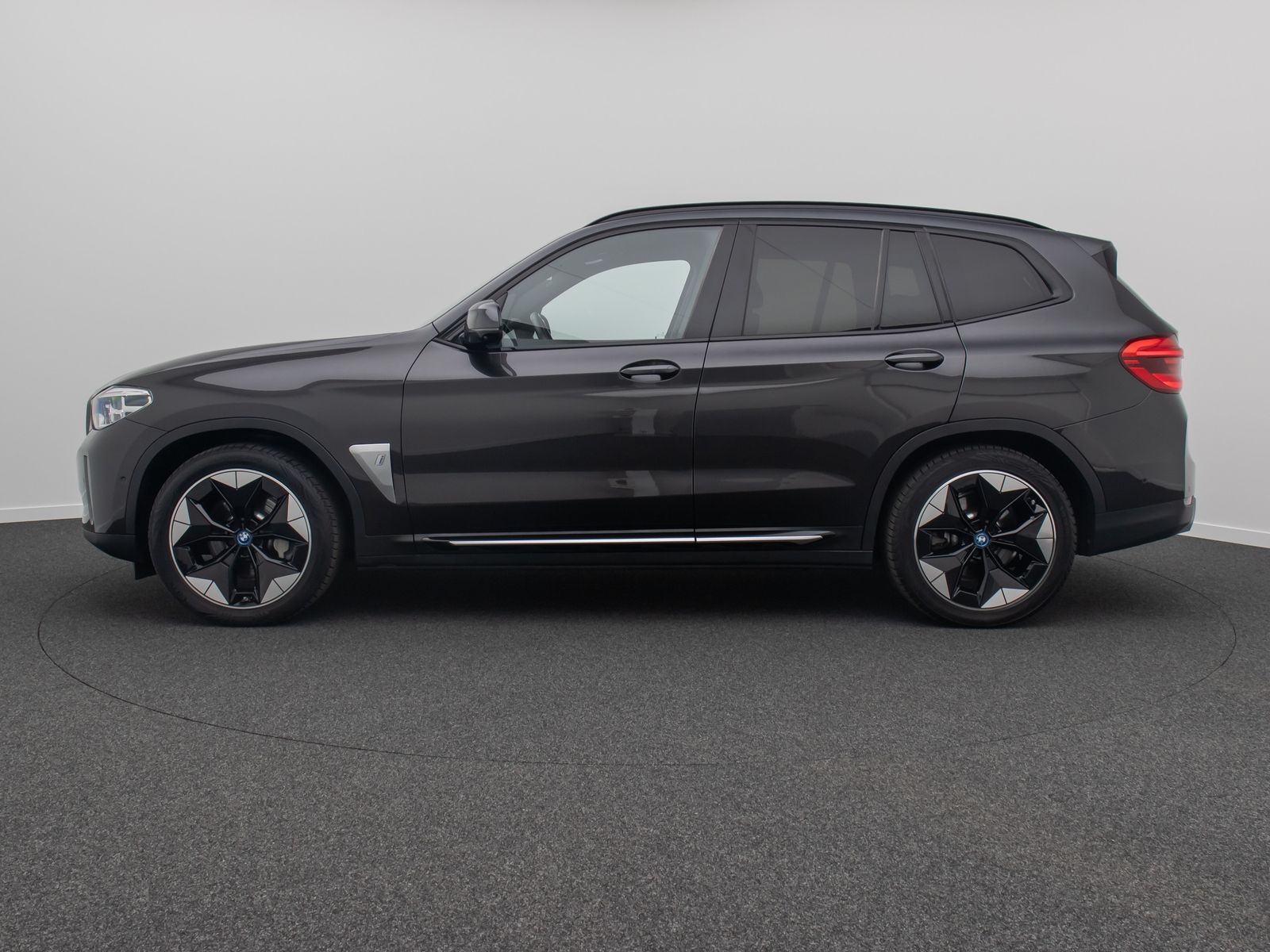 Fahrzeugabbildung BMW iX3 Impressive 360°Panorama HUD DAB H/K Sport