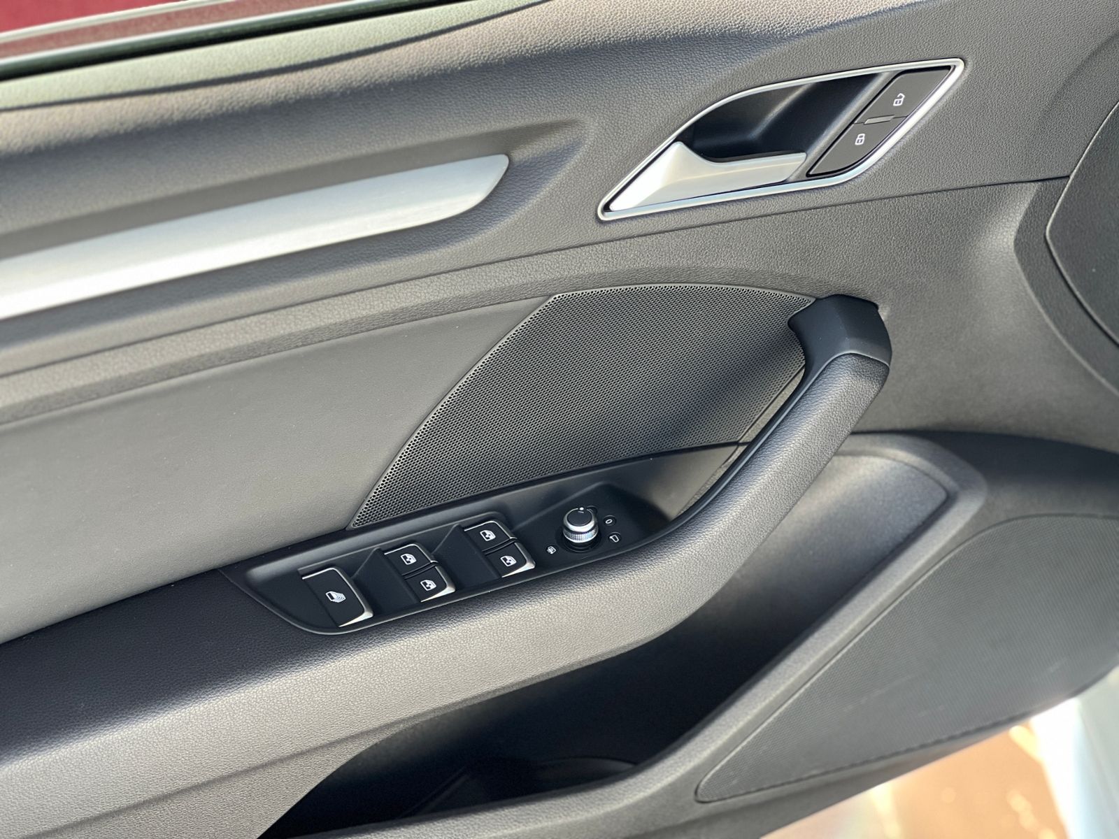 Fahrzeugabbildung Audi A3 Cabriolet S line sport LED NAV SHZ PDC 18"