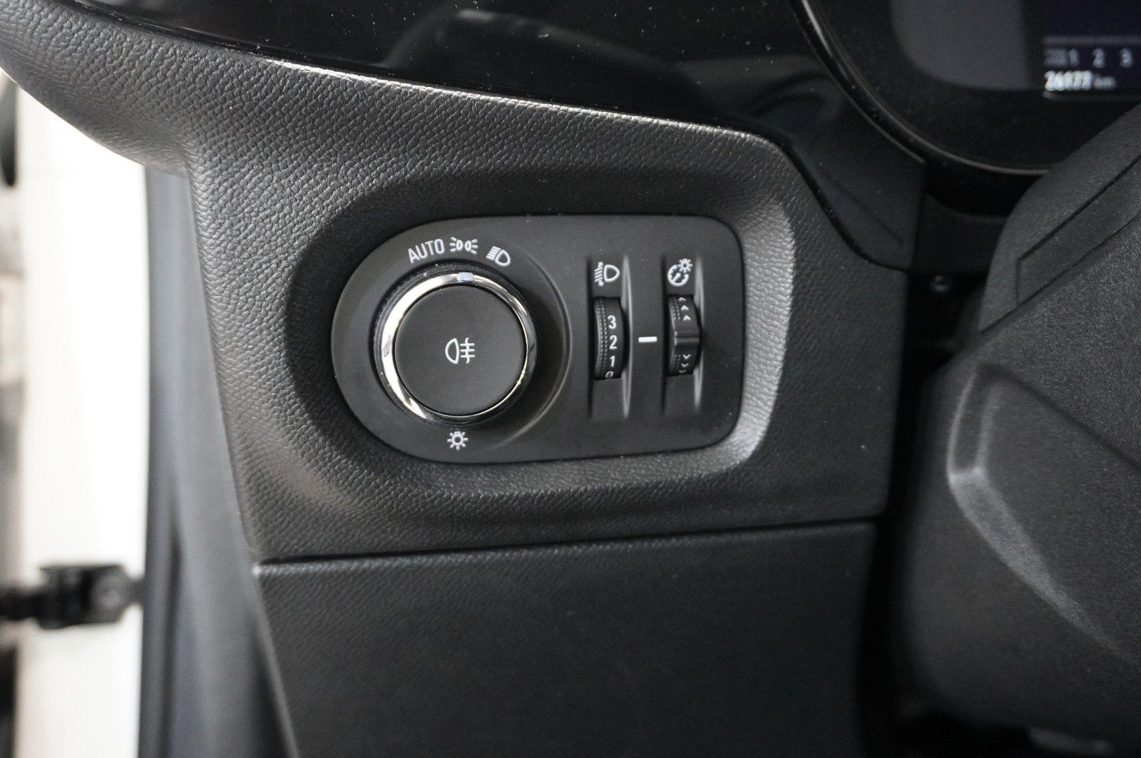 Fahrzeugabbildung Opel Corsa F 1.2T ELEGANCE NAVI/LED/VIRT/KAMERA/SPORT