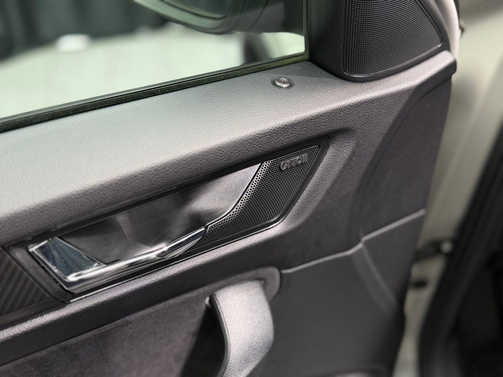 Fahrzeugabbildung SKODA Kodiaq Sportline 4x4 |7-SITZER|AHK|CANTON|NARDO
