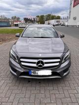 Mercedes-Benz 220 CDI 4 Matic / AMG PAKET - Mercedes-Benz 220 aus 2014