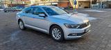 Volkswagen VW Passat B8 1.4 TSI  Trendline - Volkswagen Passat: Limousine, 1.8