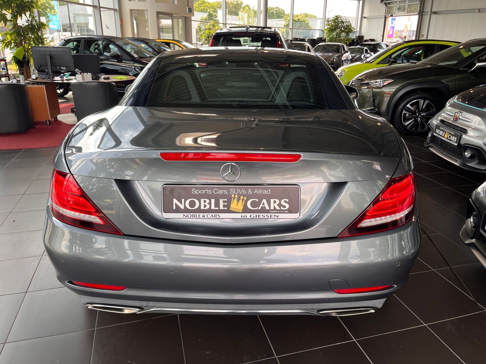 Fahrzeugabbildung Mercedes-Benz SLC 200 LEDER NAVI ALU
