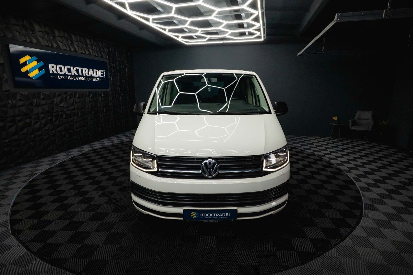 Fahrzeugabbildung Volkswagen T6 Multivan 2.0 TSI Behindertenumbau *LED*ACC*