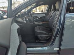 Fahrzeugabbildung Peugeot 3008 Hybrid 136 GT AHK, Active Drive Assist