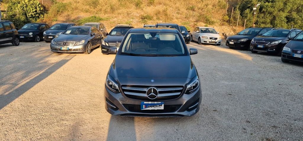 Image of Mercedes-Benz B 200