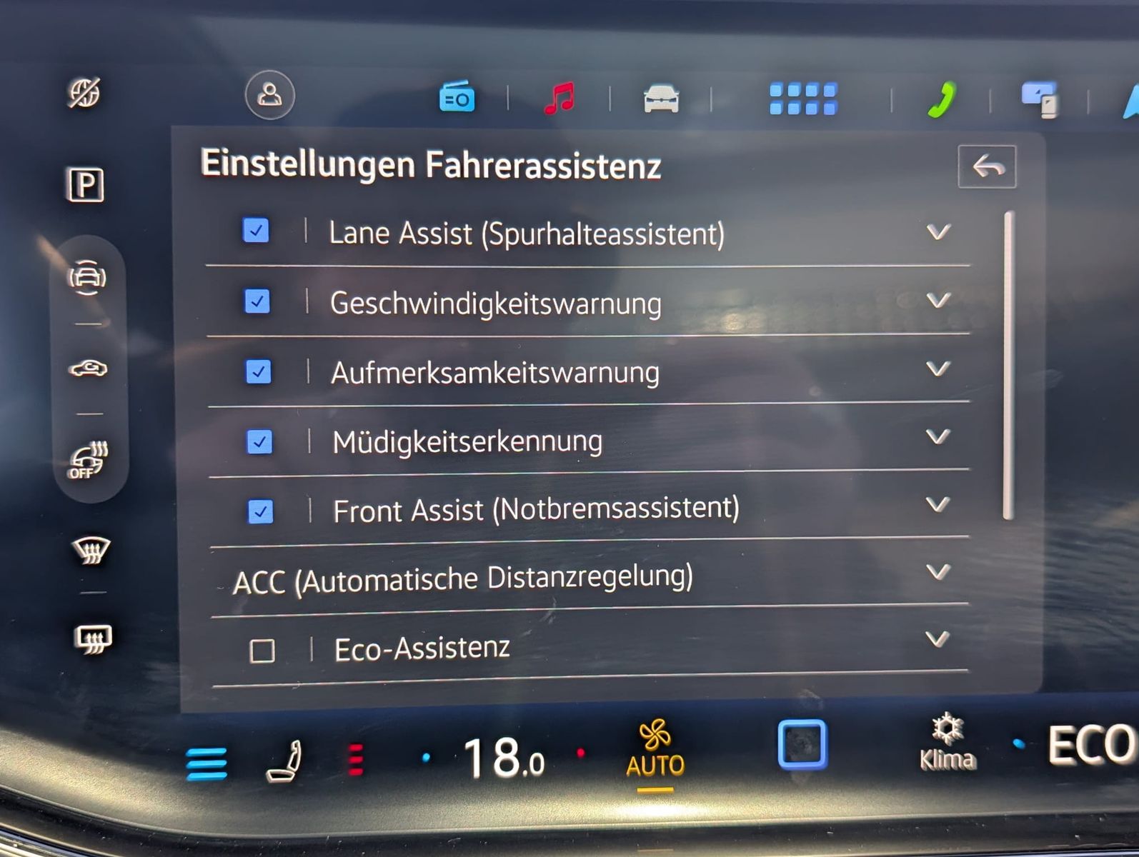 Fahrzeugabbildung Volkswagen Touareg 3.0TDI 4M R-Line VOLL Black 22" UPE 114T