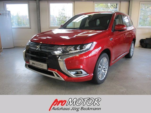 Mitsubishi Outlander Plug-in Hybrid 2.4 PHEV TOP Navi 4WD