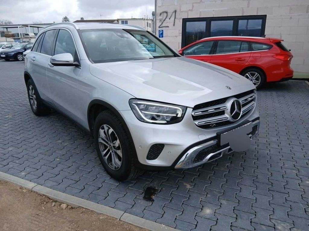 Image of Mercedes-Benz GLC 220