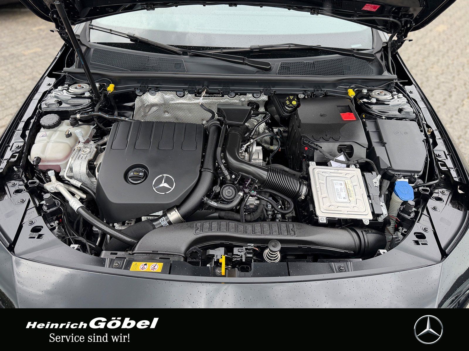 Fahrzeugabbildung Mercedes-Benz CLA 180 Progressive (EURO 6d)