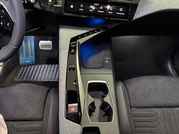 Peugeot 5008 Hybrid 145 GT Exclusive AHK7-Sitze360 Kam