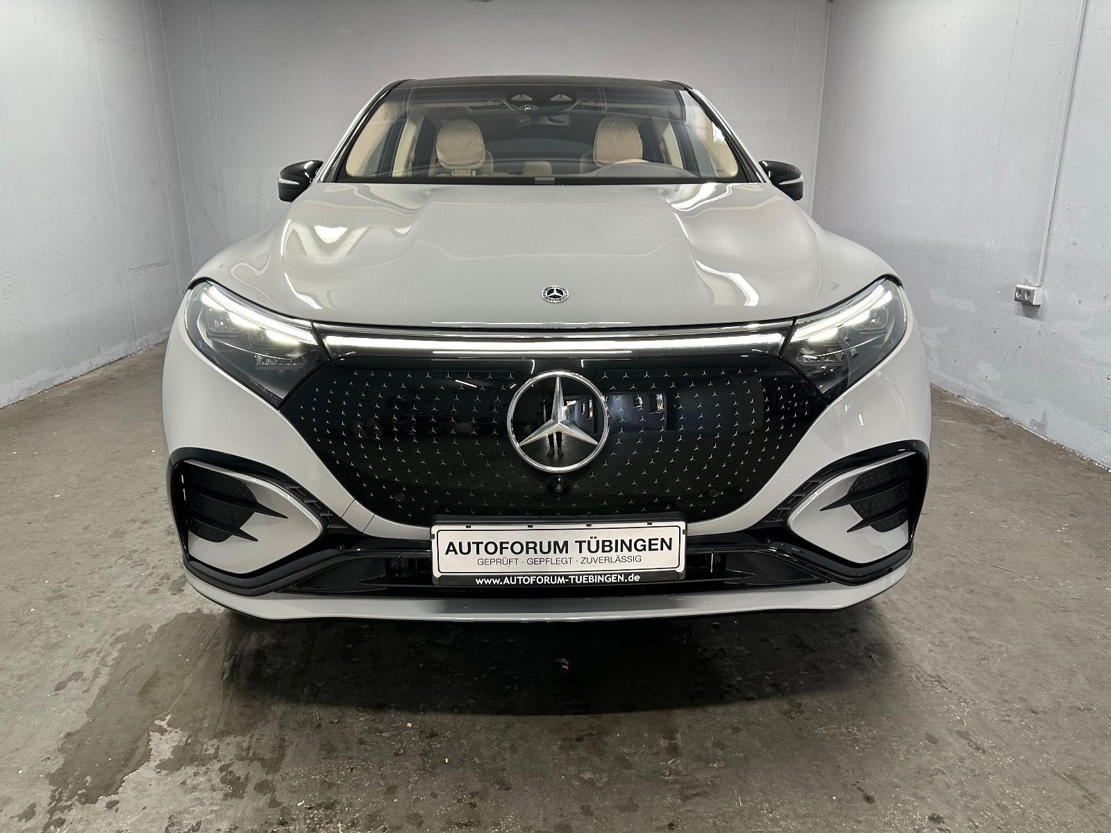 Fahrzeugabbildung Mercedes-Benz EQS 580 4 matic SUV *AMG-LINE*PANO*MANUFAKTUR*