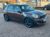 MINI One Countryman One 1,6 Teilleder Pano Scheckheft - MINI One Countryman mit Schiebedach
