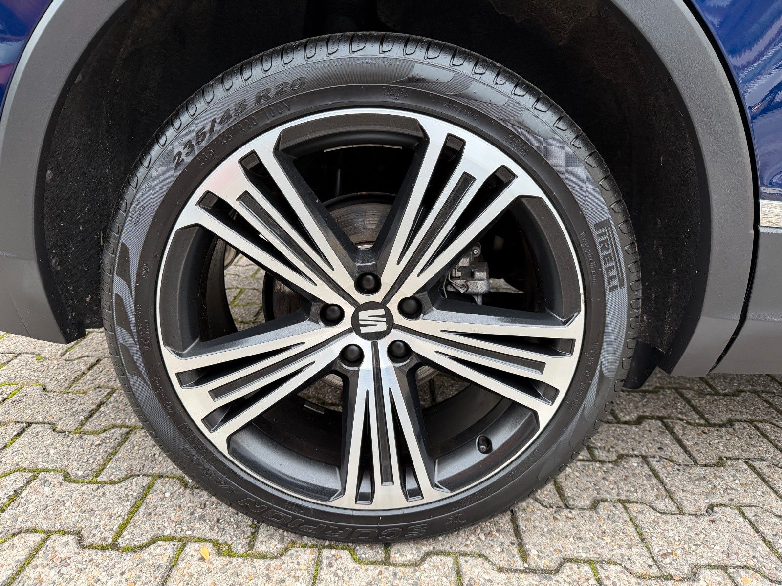 Fahrzeugabbildung SEAT Tarraco Xcellence 7-SITZER AUTOMATIK PANO LED