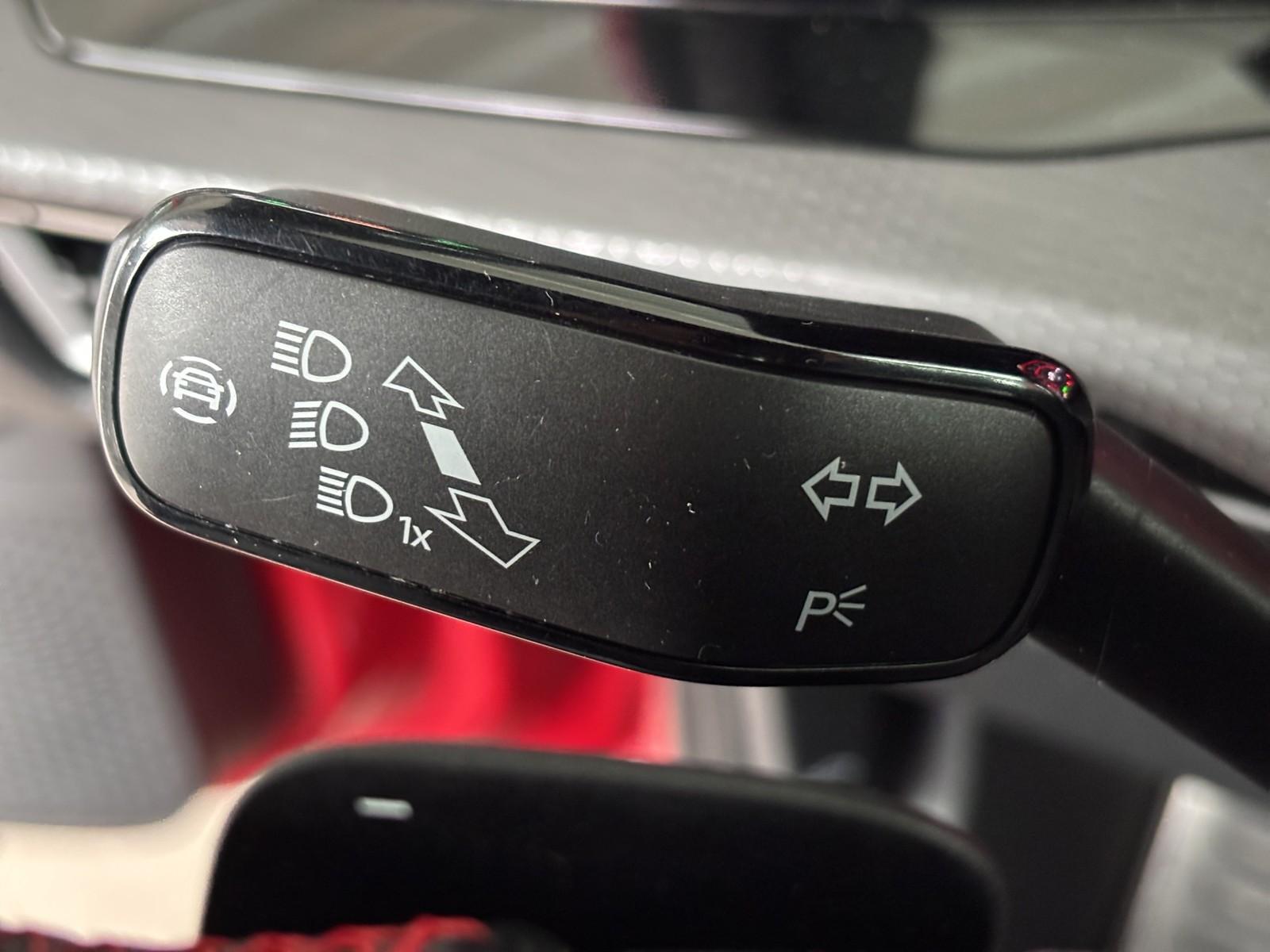 Volkswagen Golf VIII GTI Clubsport 2.0 TSI +KAMERA+NAVI+LED, миниатюра 30