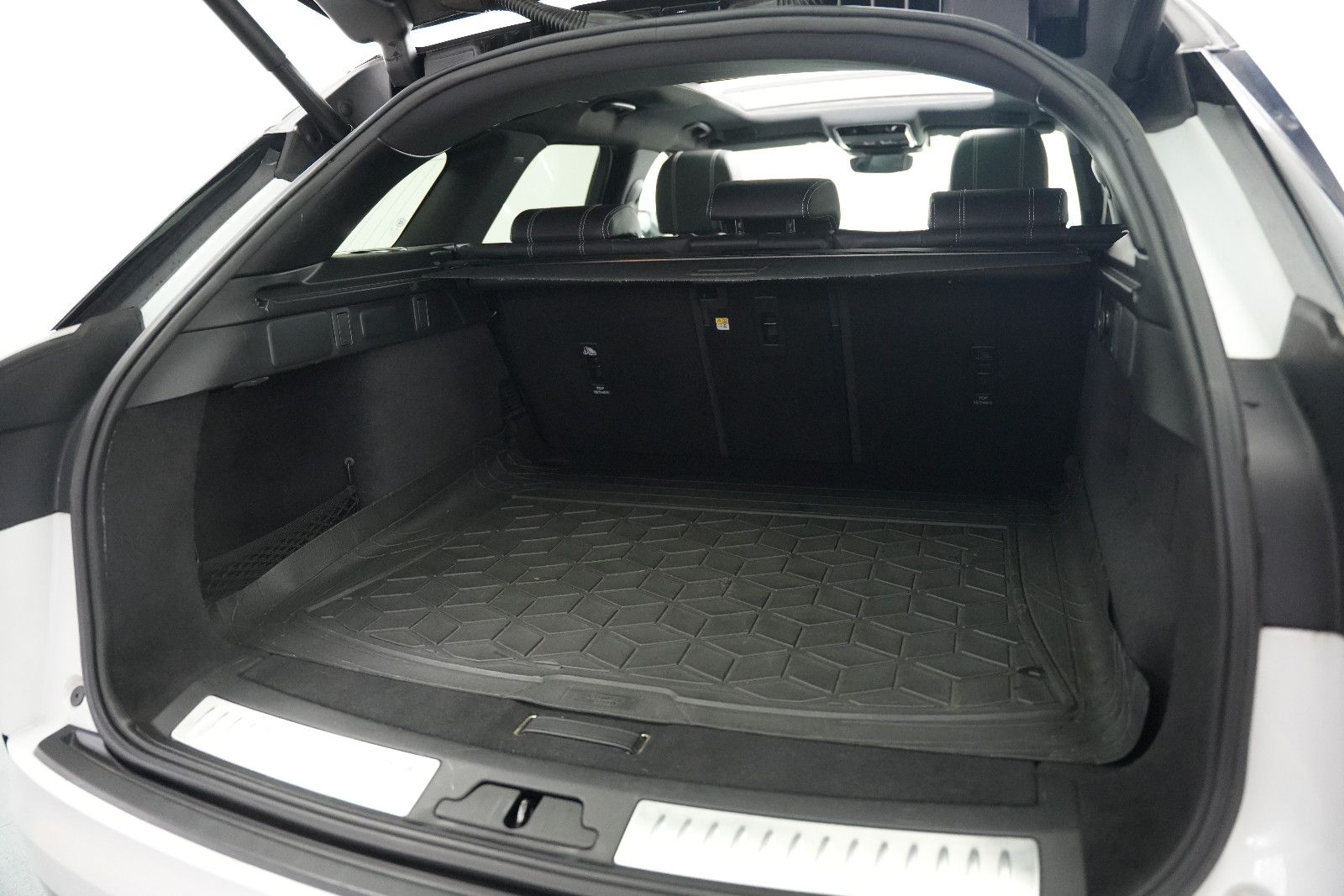 Fahrzeugabbildung Land Rover Range Rover Velar R-Dynamic SE*Pano*HUD*Meridian